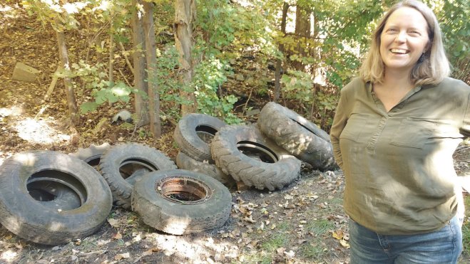 Brattleboro-Reformer-Photo-20181009-130632-TiresTwo-T5_00243