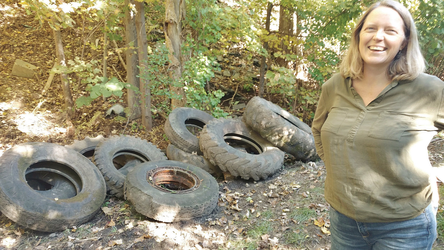 Brattleboro-Reformer-Photo-20181009-130632-TiresTwo-T5_00243